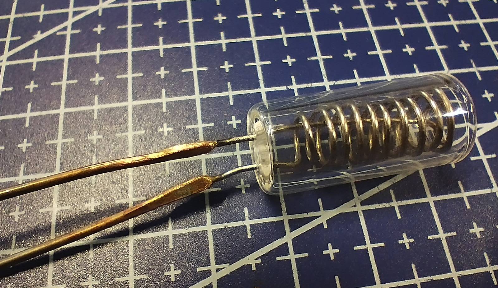 Heater module with straight legs